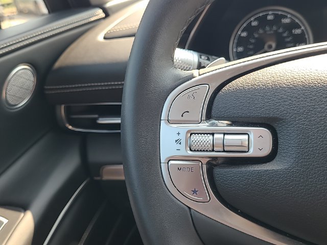 Used 2024 Genesis GV80 2.5T AWD/4WD image 16