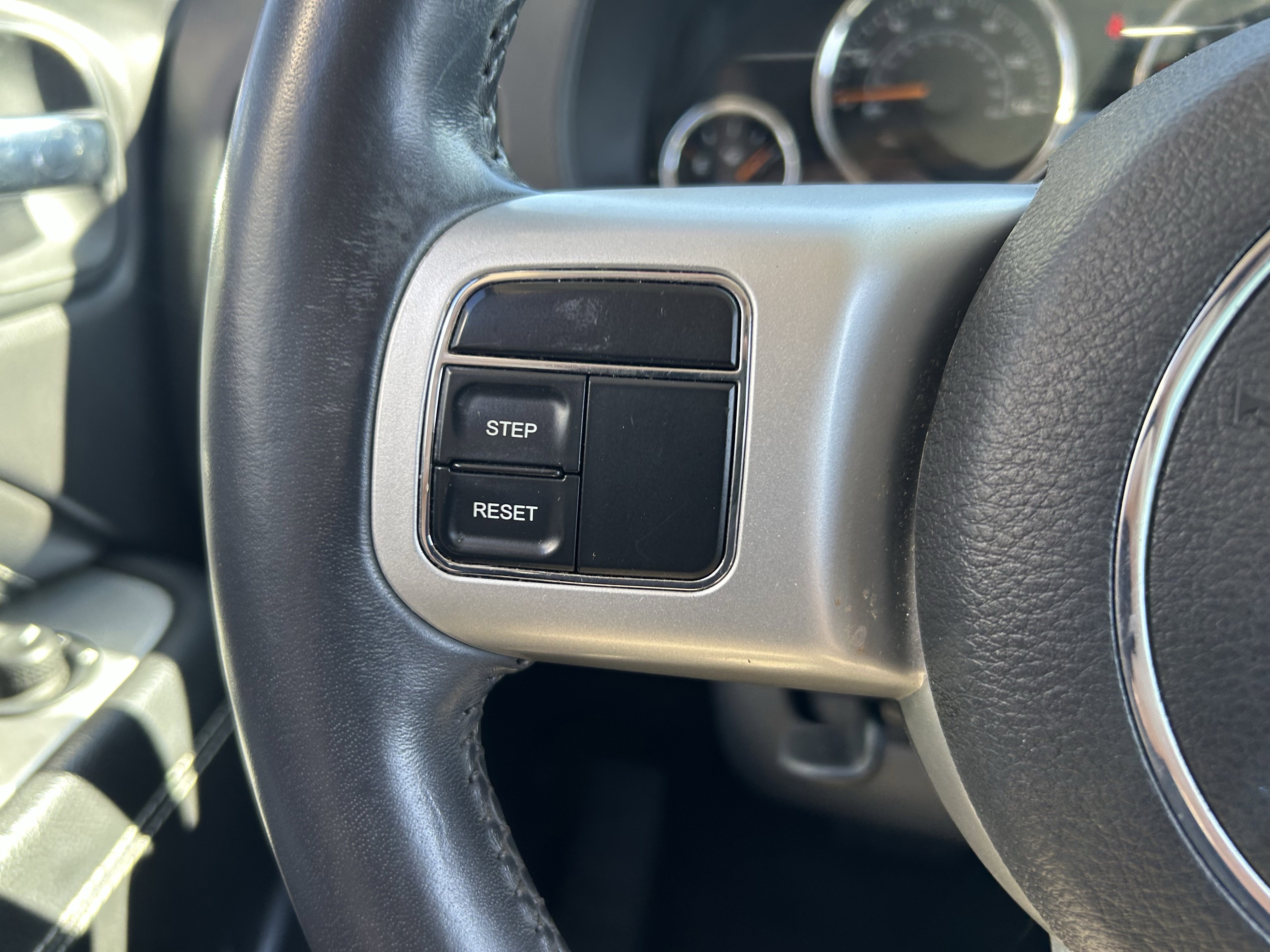 Used 2015 Jeep Compass High Altitude image 15