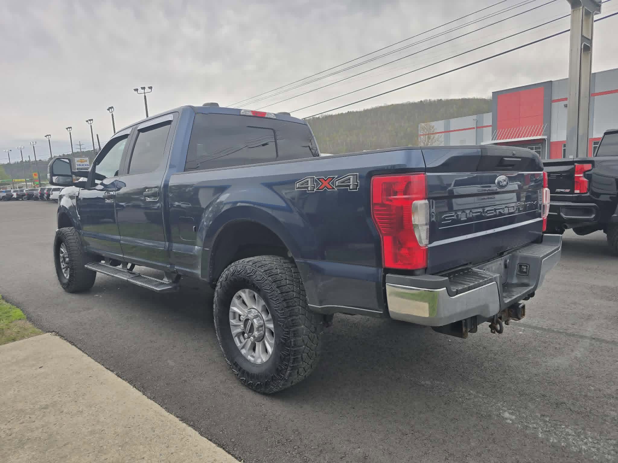 Used 2020 Ford F350 XL w/ STX Appearance Package AWD/4WD image 5