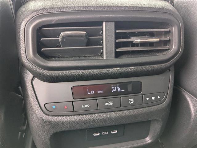 Used 2025 Honda Pilot EX-L image 17