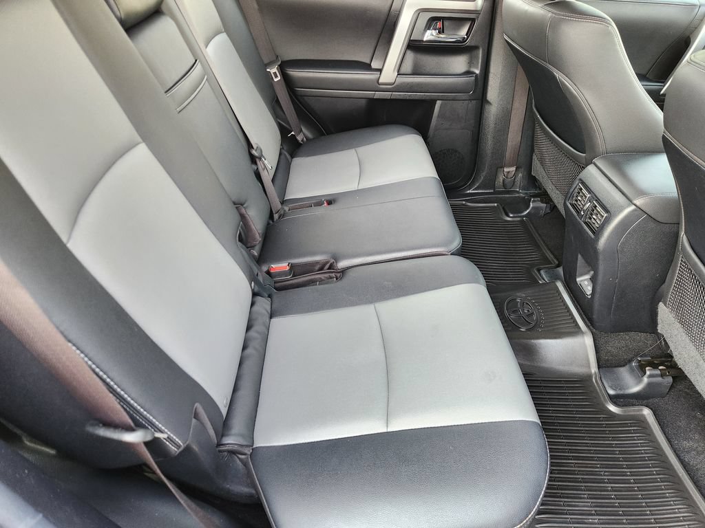 Used 2023 Toyota 4Runner SR5 Premium w/ Moonroof Package RWD image 30