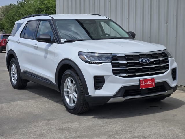 New 2026 Ford Explorer Active image 2