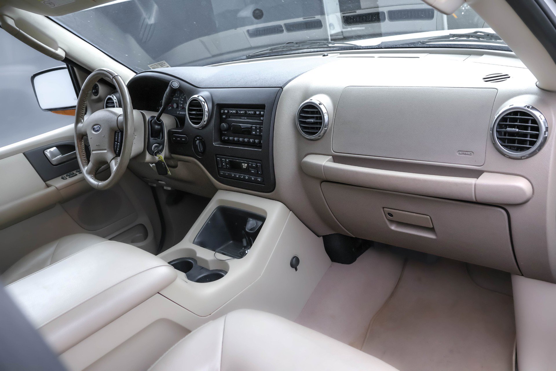 Used 2004 Ford Expedition Eddie Bauer image 20