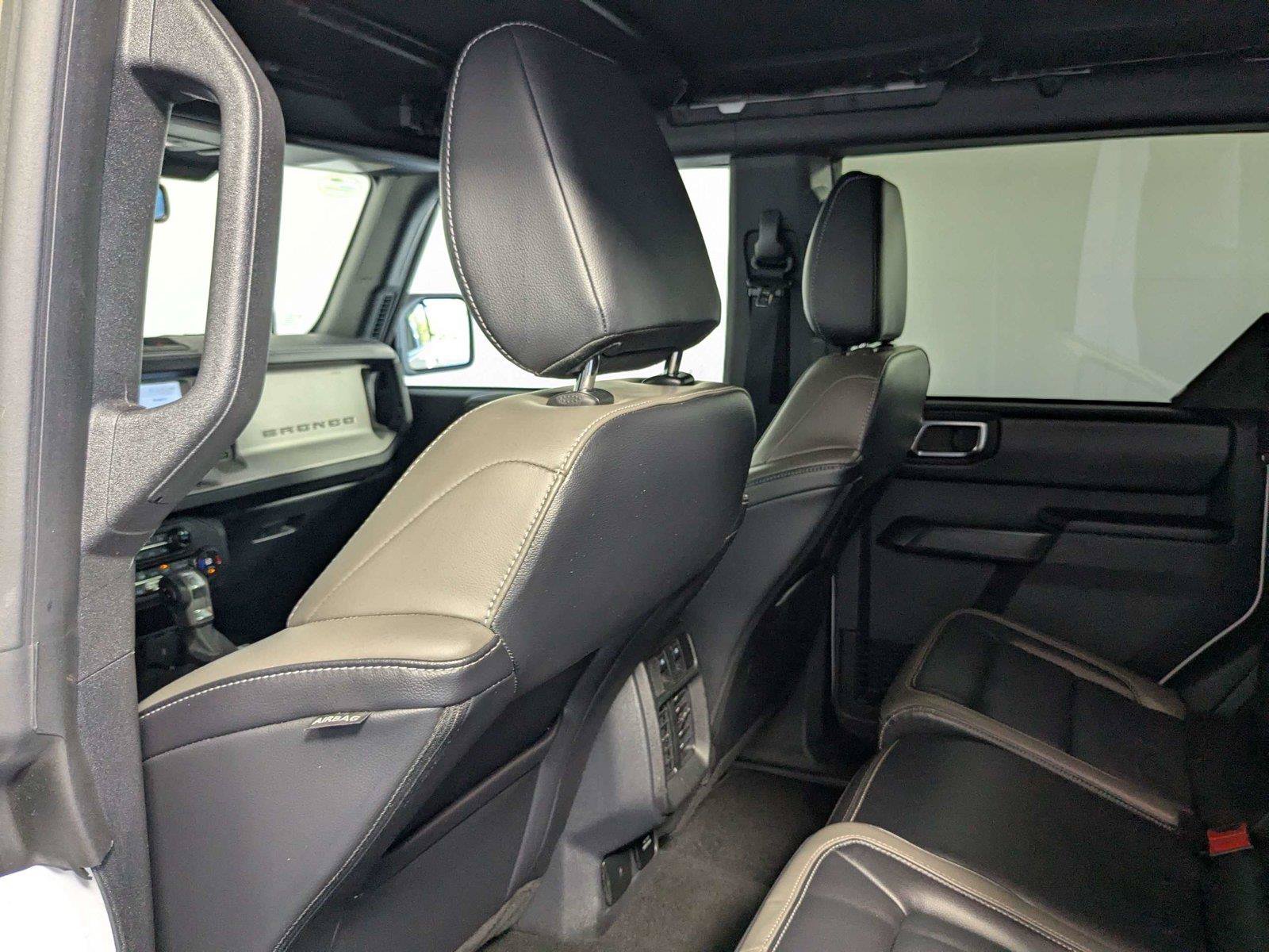 Used 2025 Ford Bronco Outer Banks AWD/4WD image 37