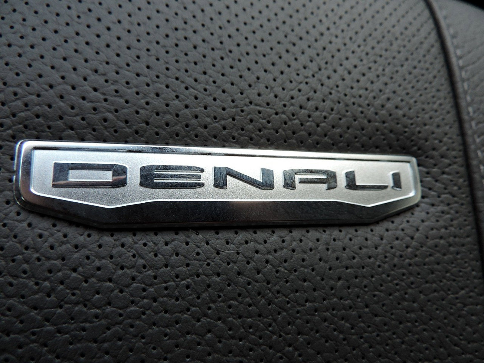 New 2026 GMC Sierra 3500 Denali w/ Denali Reserve Package AWD/4WD image 22