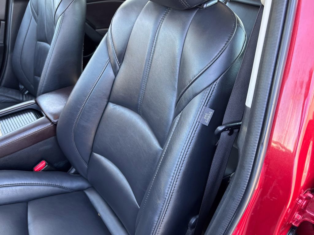 Used 2018 MAZDA MAZDA3 Touring image 19