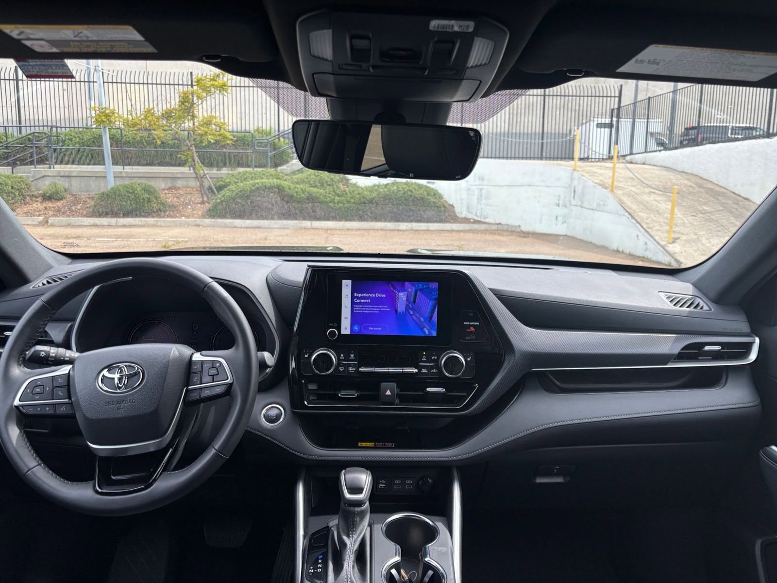 Used 2025 Toyota Highlander XSE image 36