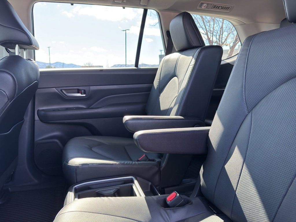 Certified 2024 Toyota Grand Highlander Limited image 10