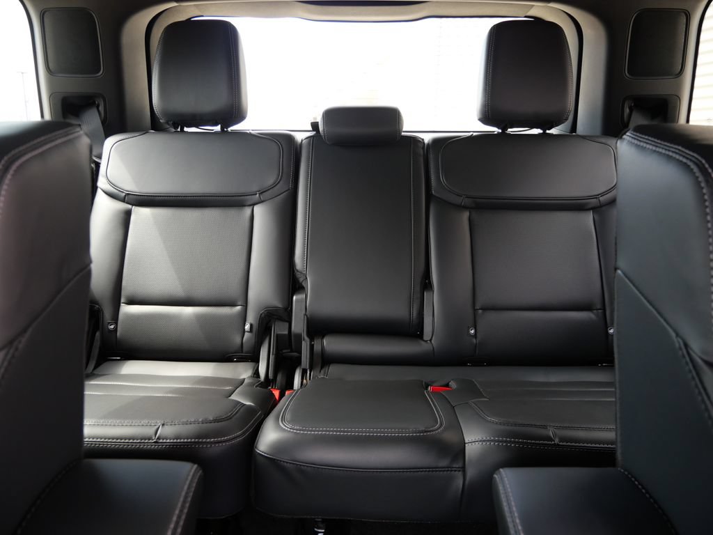 New 2026 Ford Expedition Platinum w/ Stealth Appearance Package AWD/4WD image 18