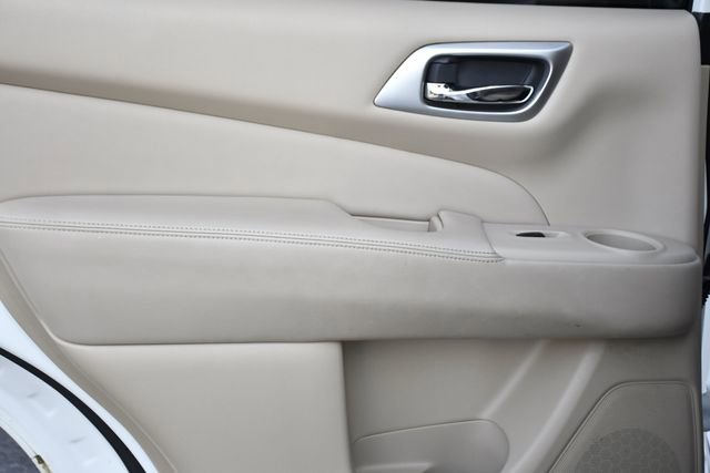 Used 2016 Nissan Pathfinder SL w/ SL Tech Package image 24