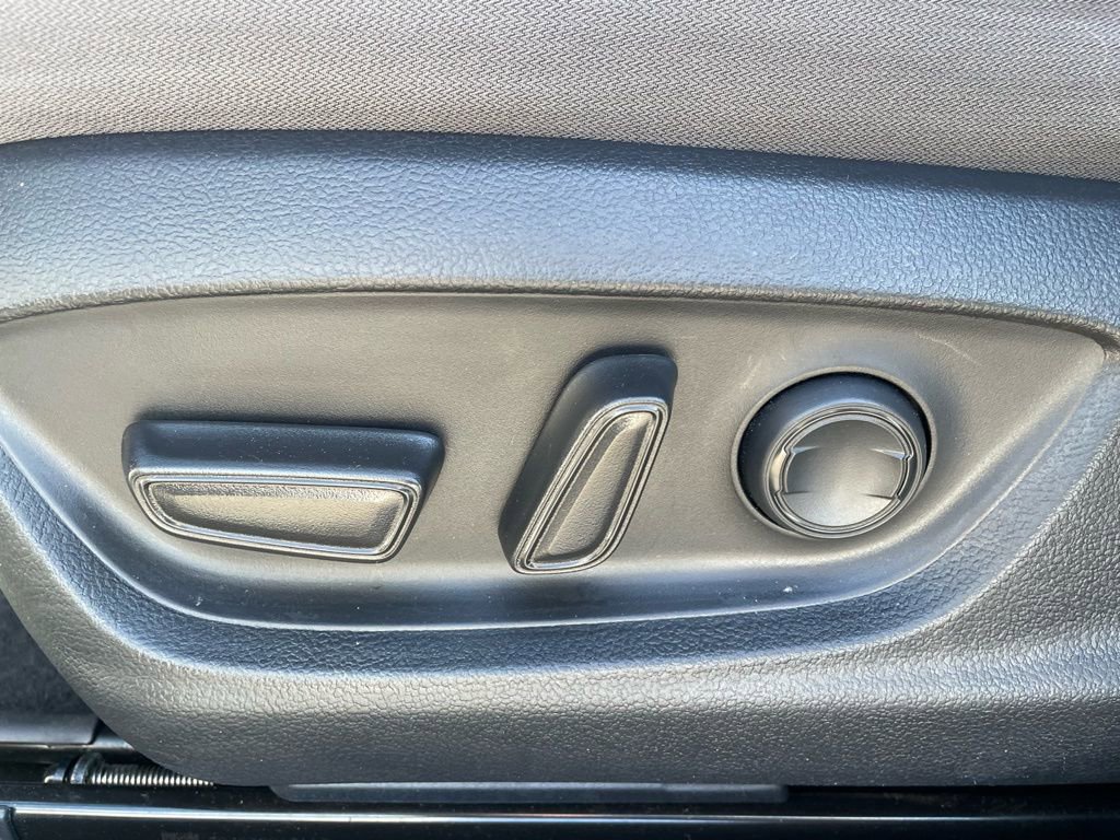 Used 2024 Toyota Camry LE image 10