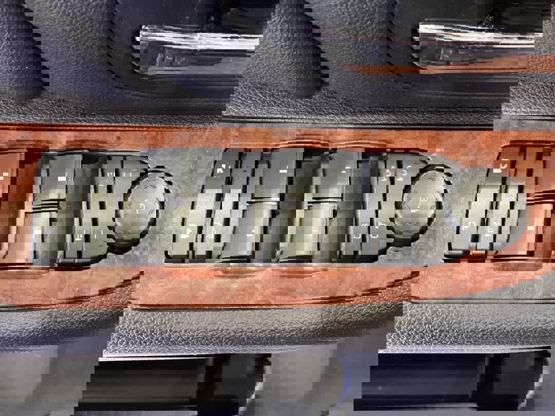 Used 2009 GMC Yukon SLT image 16