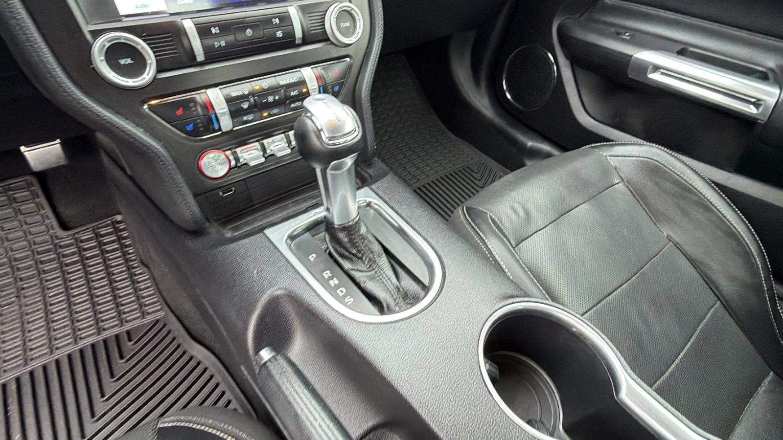 Used 2020 Ford Mustang Premium RWD image 29