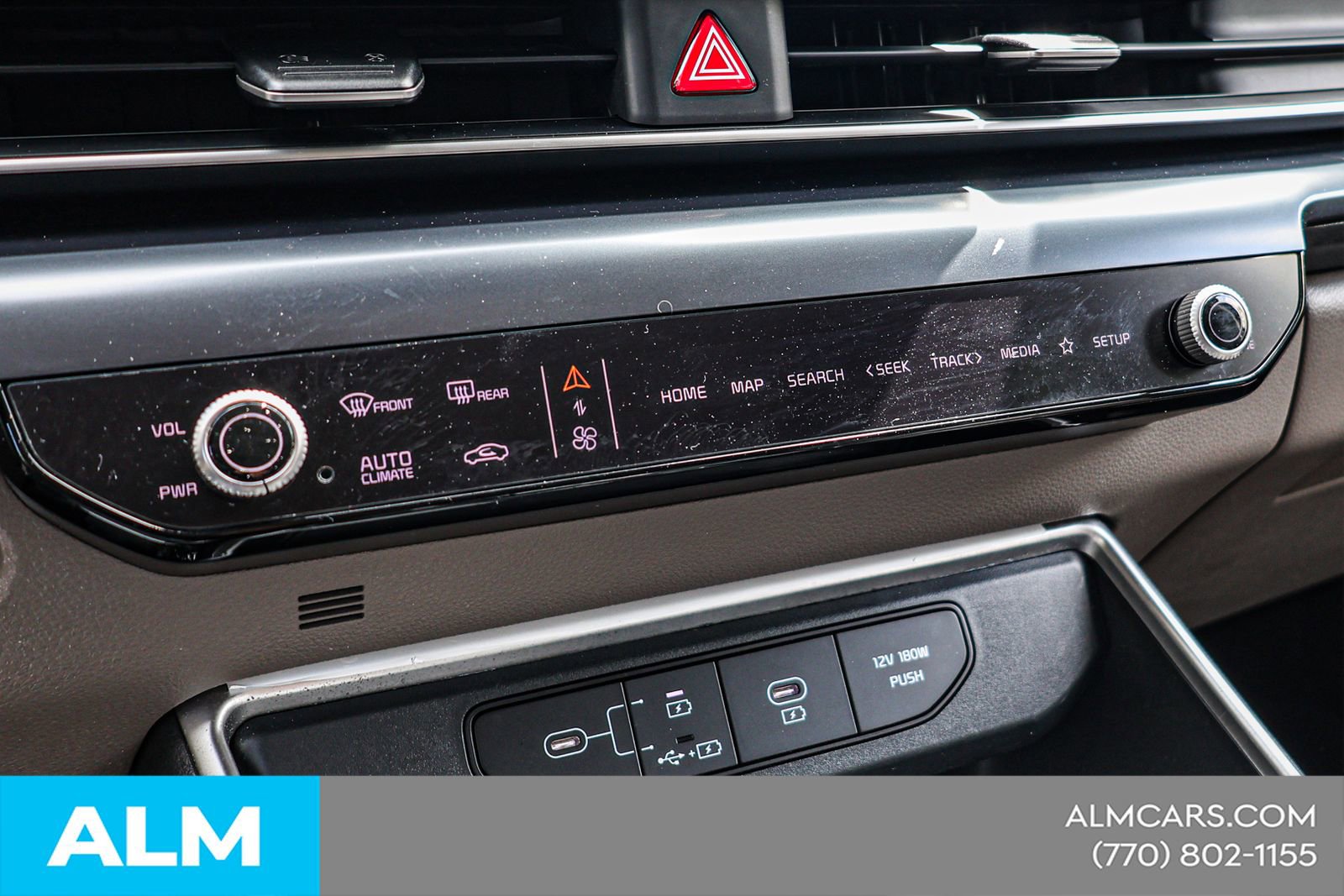Used 2025 Kia Carnival FWD image 34