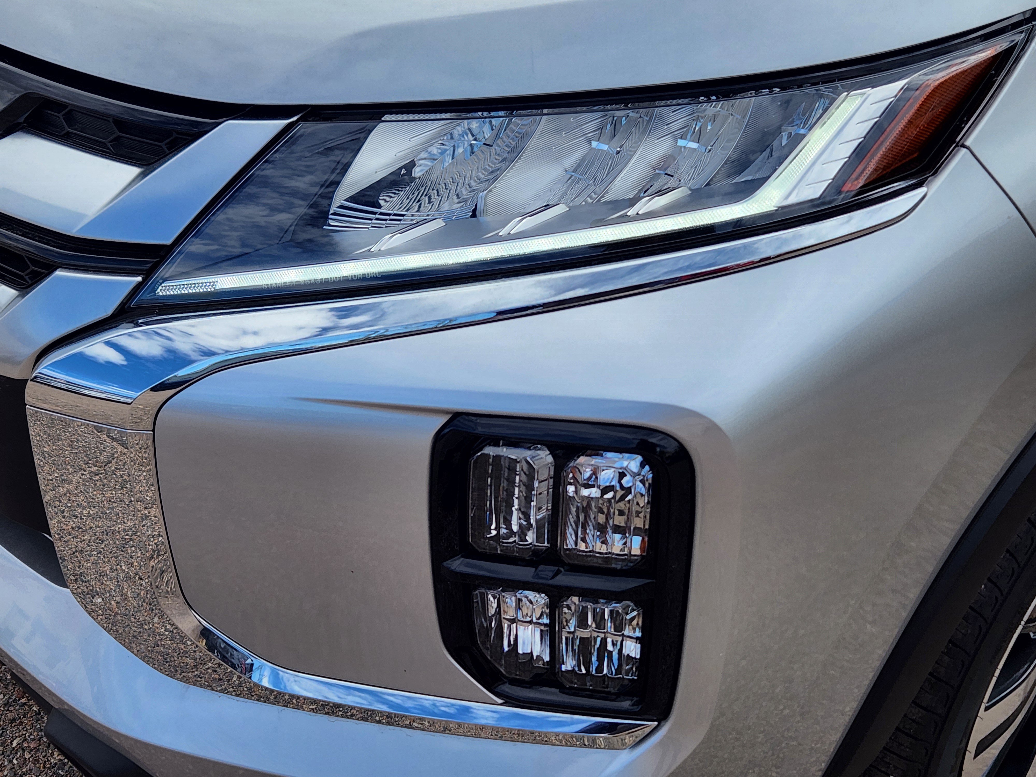 New 2025 Mitsubishi Outlander Sport SE image 5