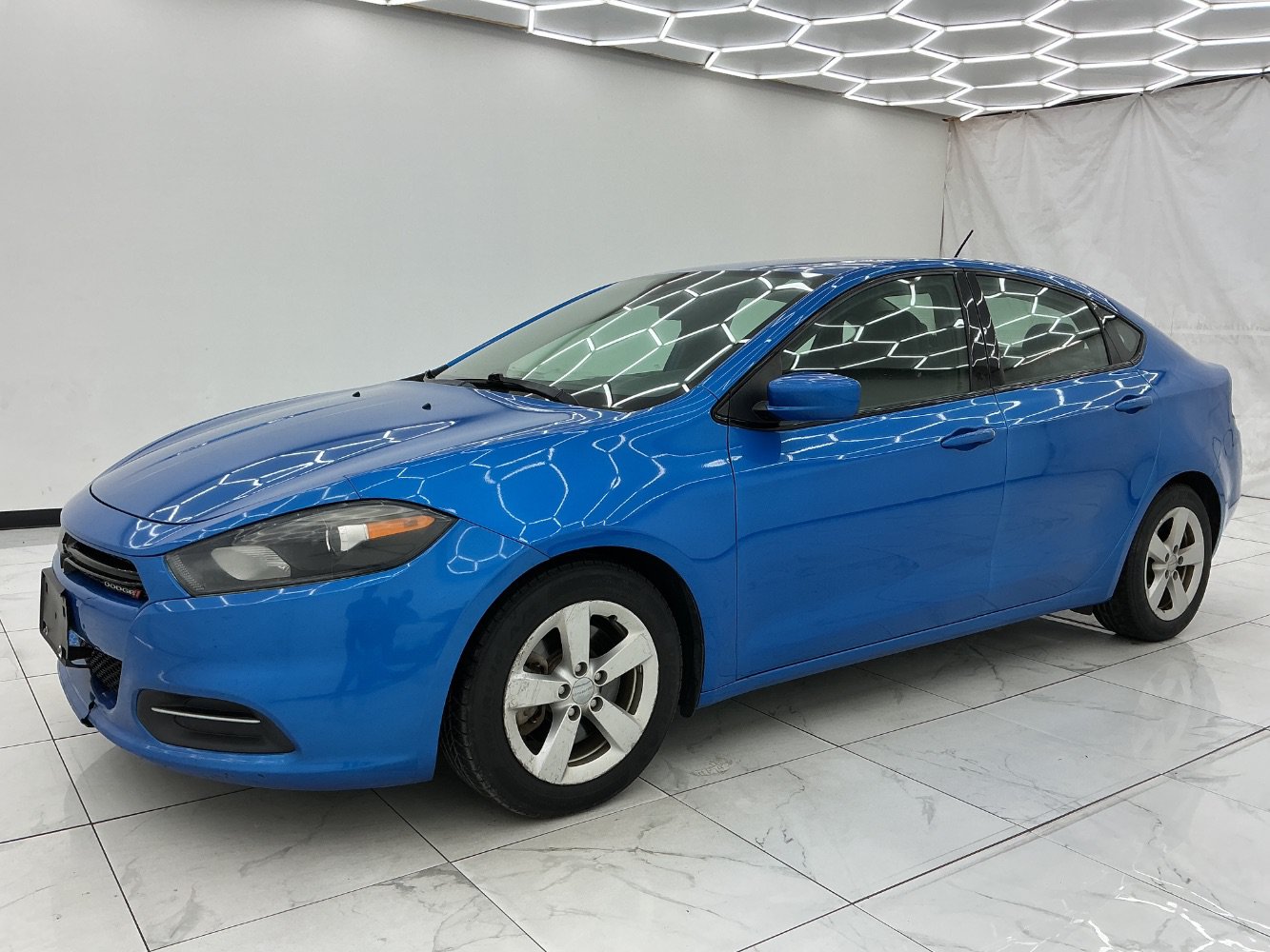 Used 2016 Dodge Dart SXT FWD image 1