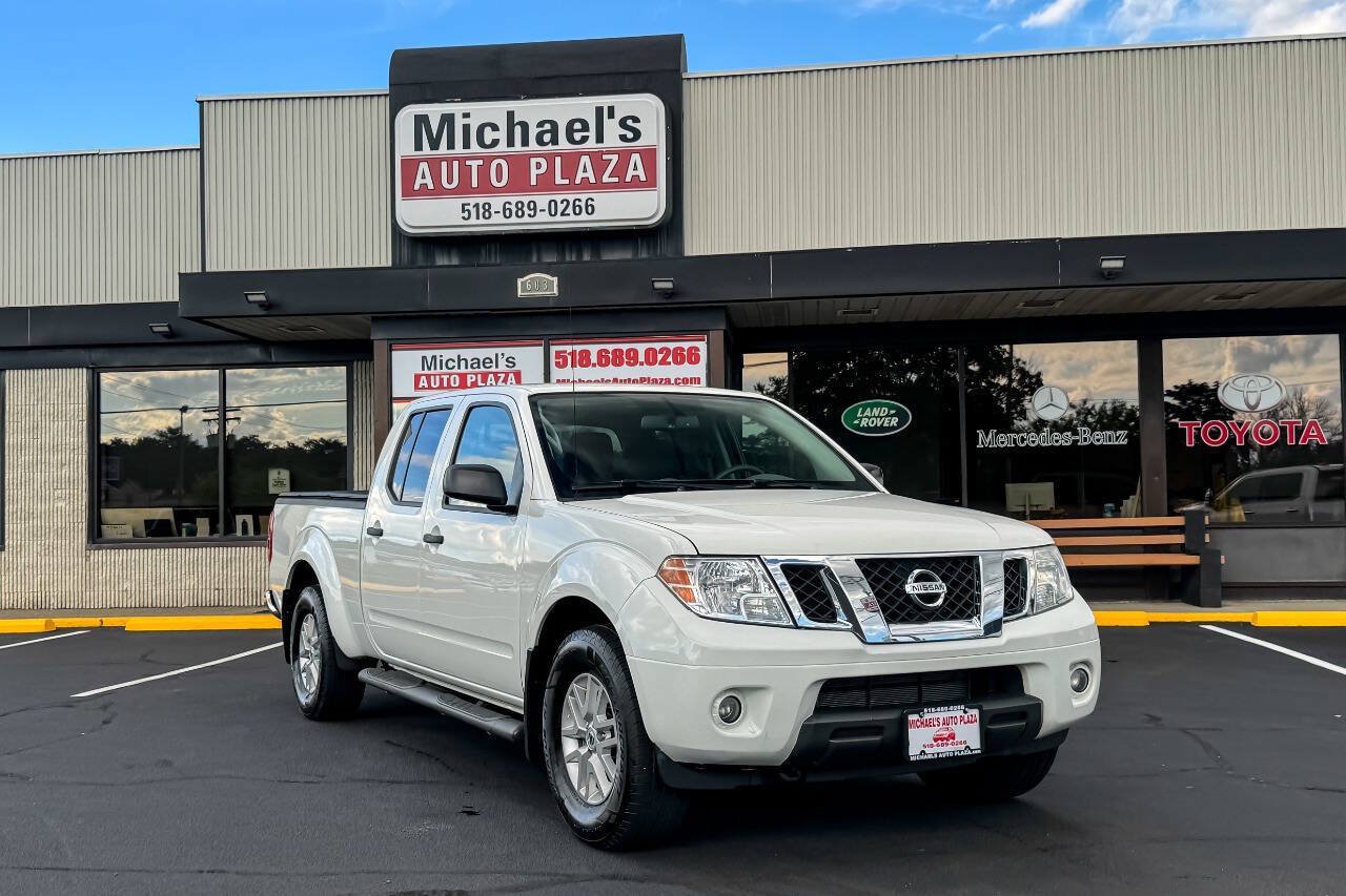 Used 2021 Nissan Frontier SV AWD/4WD image 2