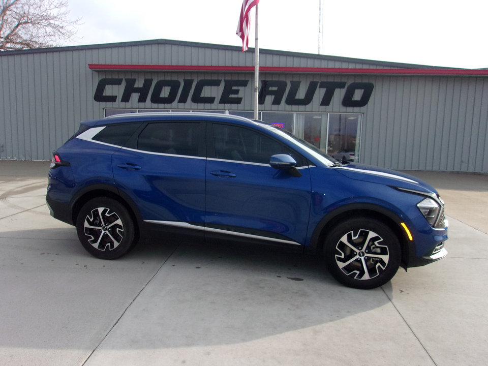 Used 2023 Kia Sportage EX AWD/4WD image 2