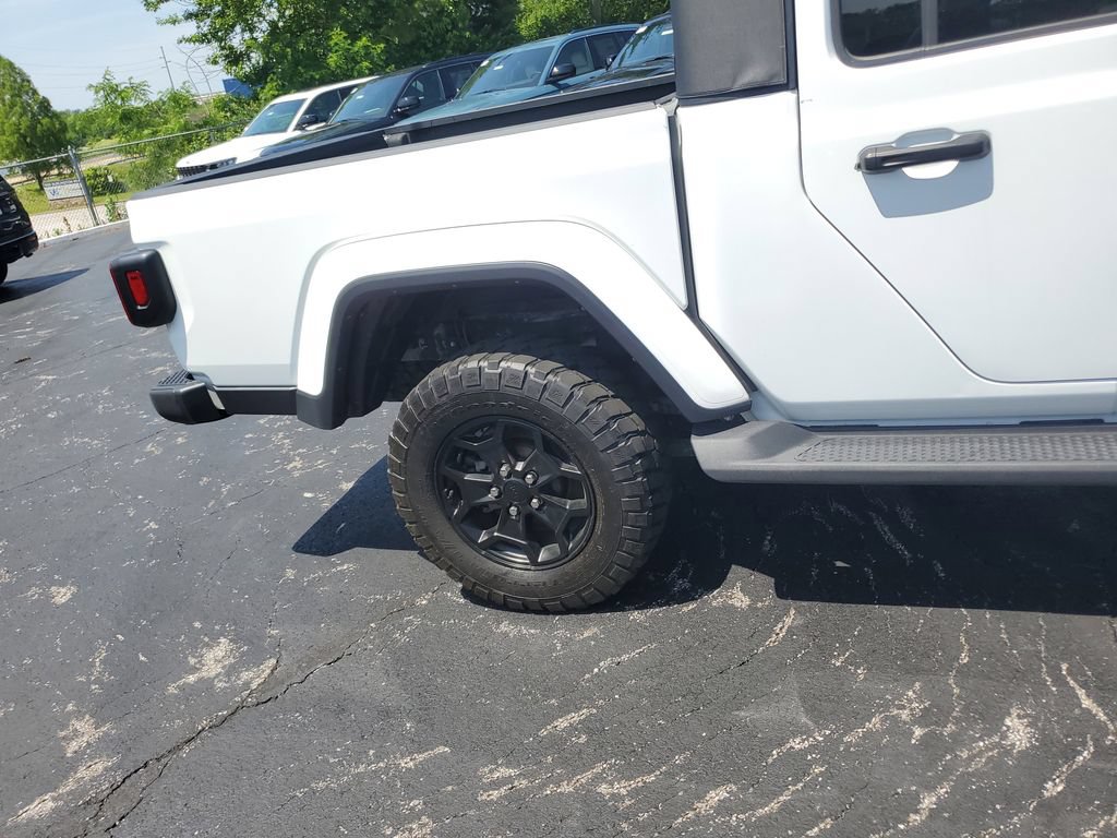 Certified 2023 Jeep Gladiator Mojave AWD/4WD image 5