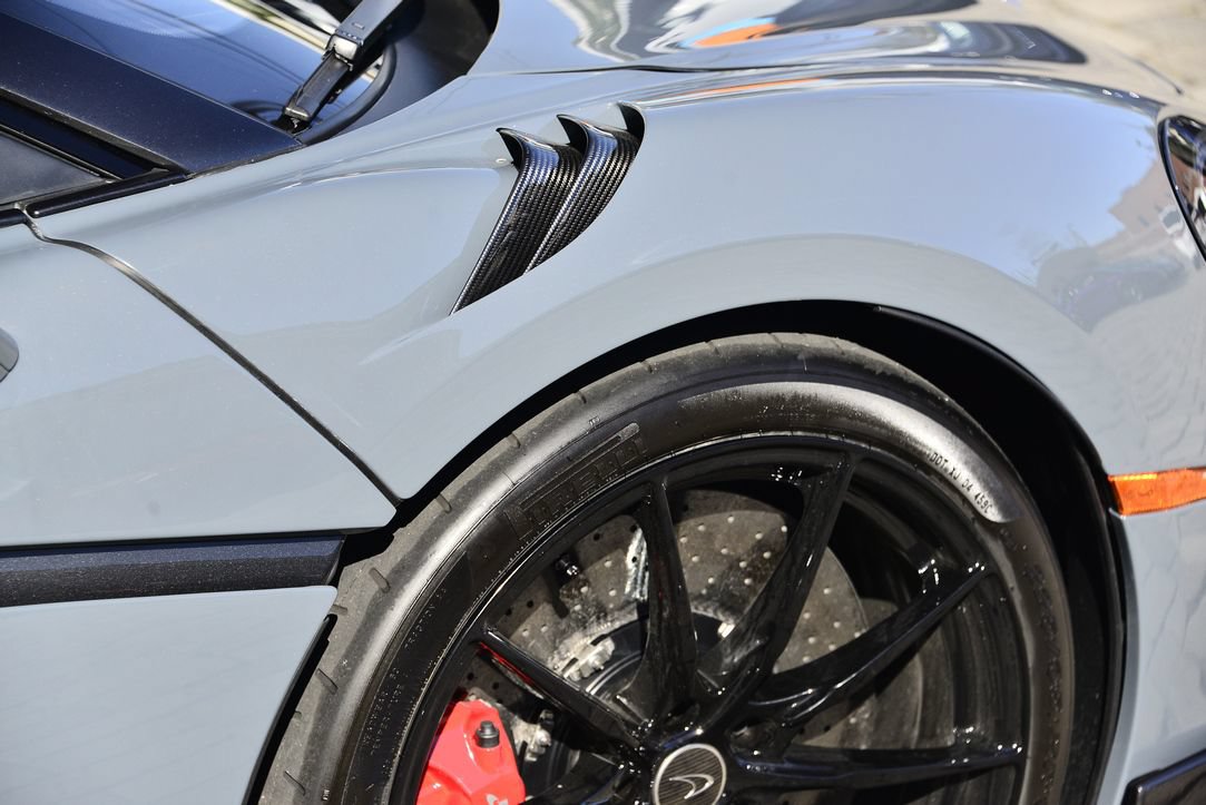 Used 2020 McLaren 600LT Spider RWD image 13