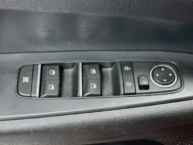 Certified 2024 Kia Forte LXS FWD image 11