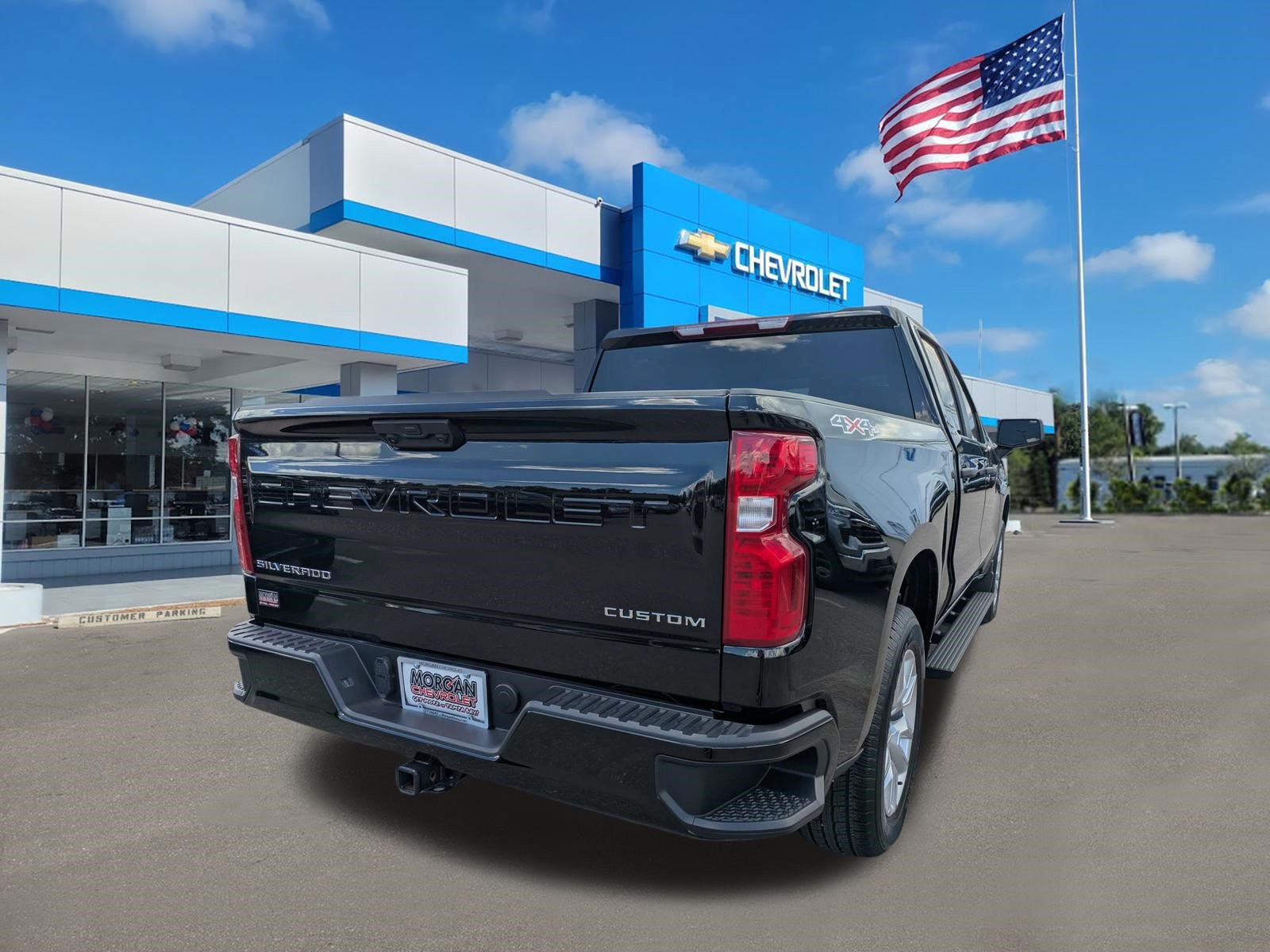 Used 2025 Chevrolet Silverado 1500 Custom AWD/4WD image 3