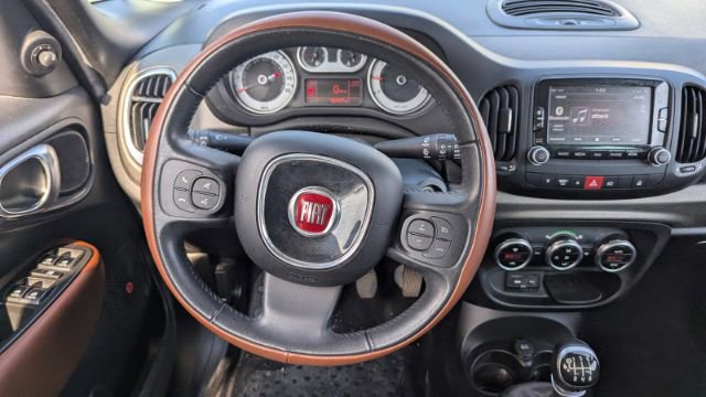Used 2014 FIAT 500L Trekking w/ Popular Equipment Group image 23