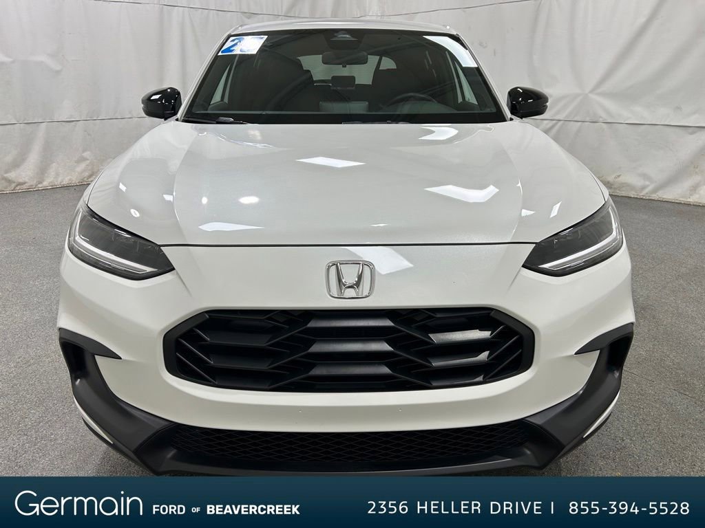 Used 2025 Honda HR-V Sport image 3