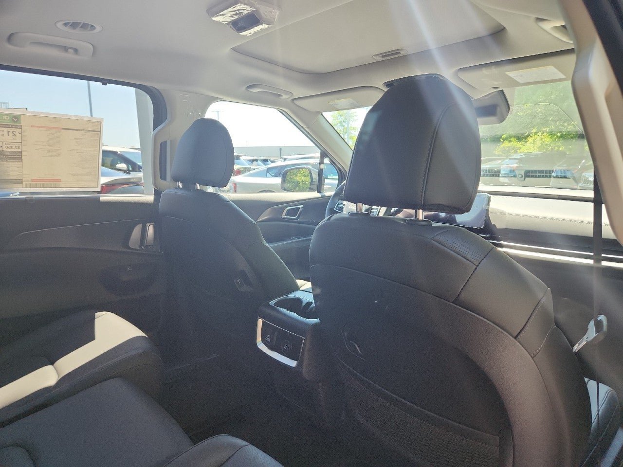 New 2026 Kia Carnival SX w/ SX Dark Edition Package FWD image 40