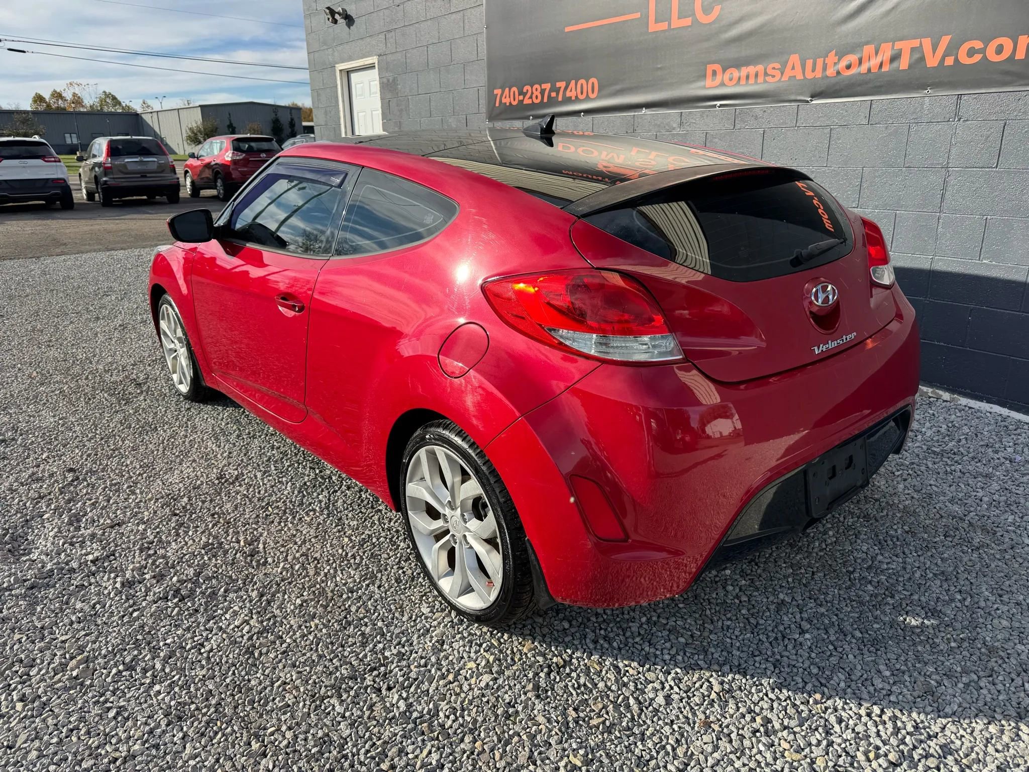 Used 2013 Hyundai Veloster w/ Style Pkg image 7