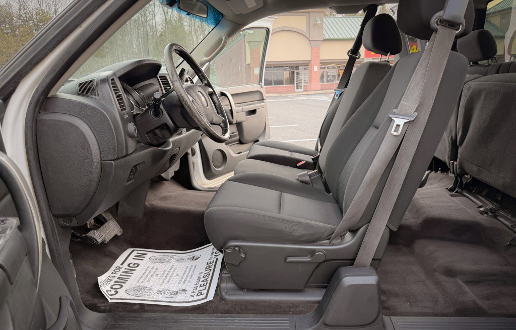 Used 2012 Chevrolet Silverado 3500 LT image 14