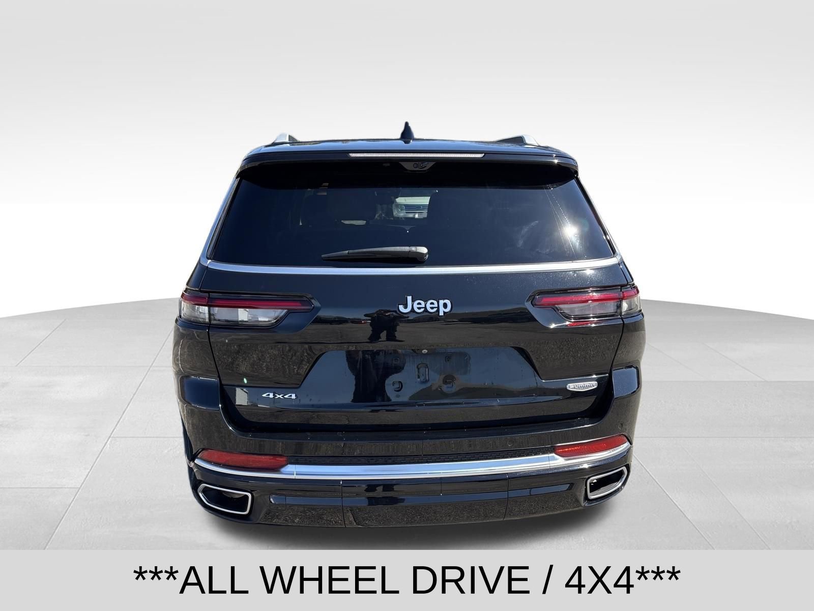 Used 2023 Jeep Grand Cherokee L Summit image 4