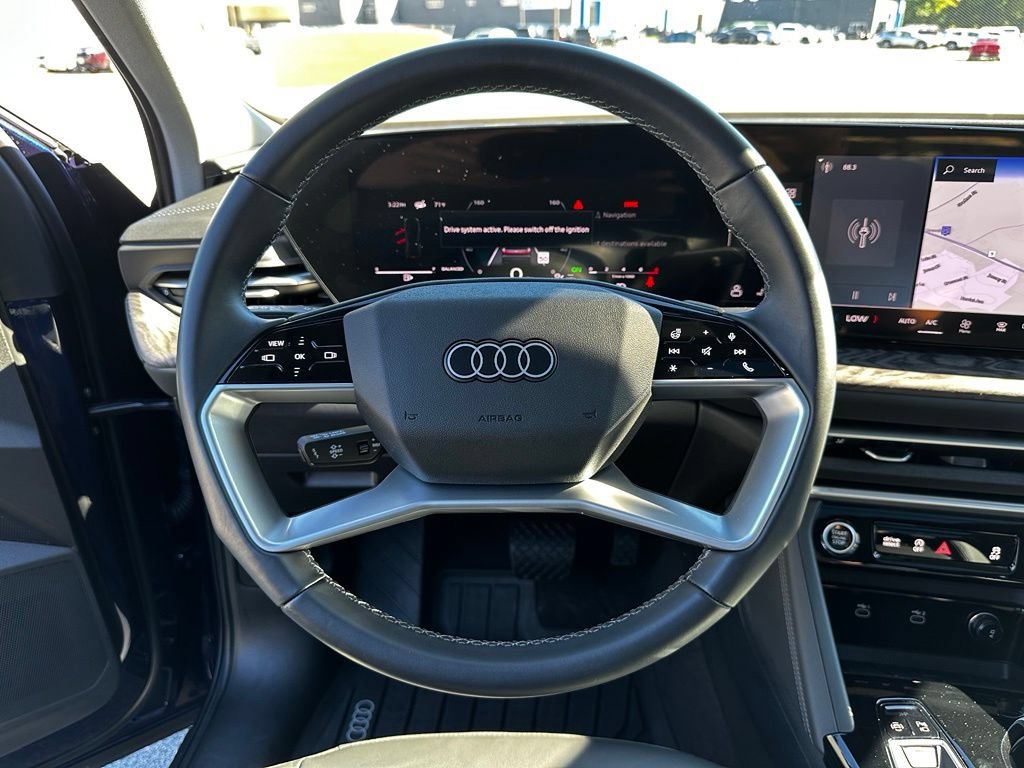 Certified 2025 Audi Q5 Premium w/ Convenience Package AWD/4WD image 13