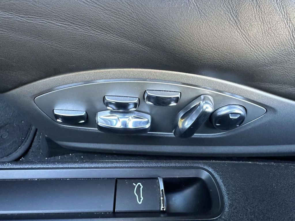 Used 2018 Porsche 911 Carrera 4S image 17