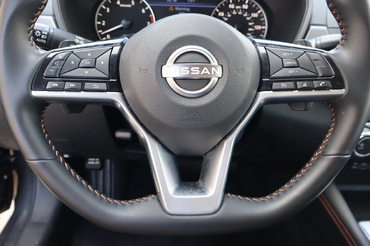 Used 2025 Nissan Altima 2.5 SR FWD image 11