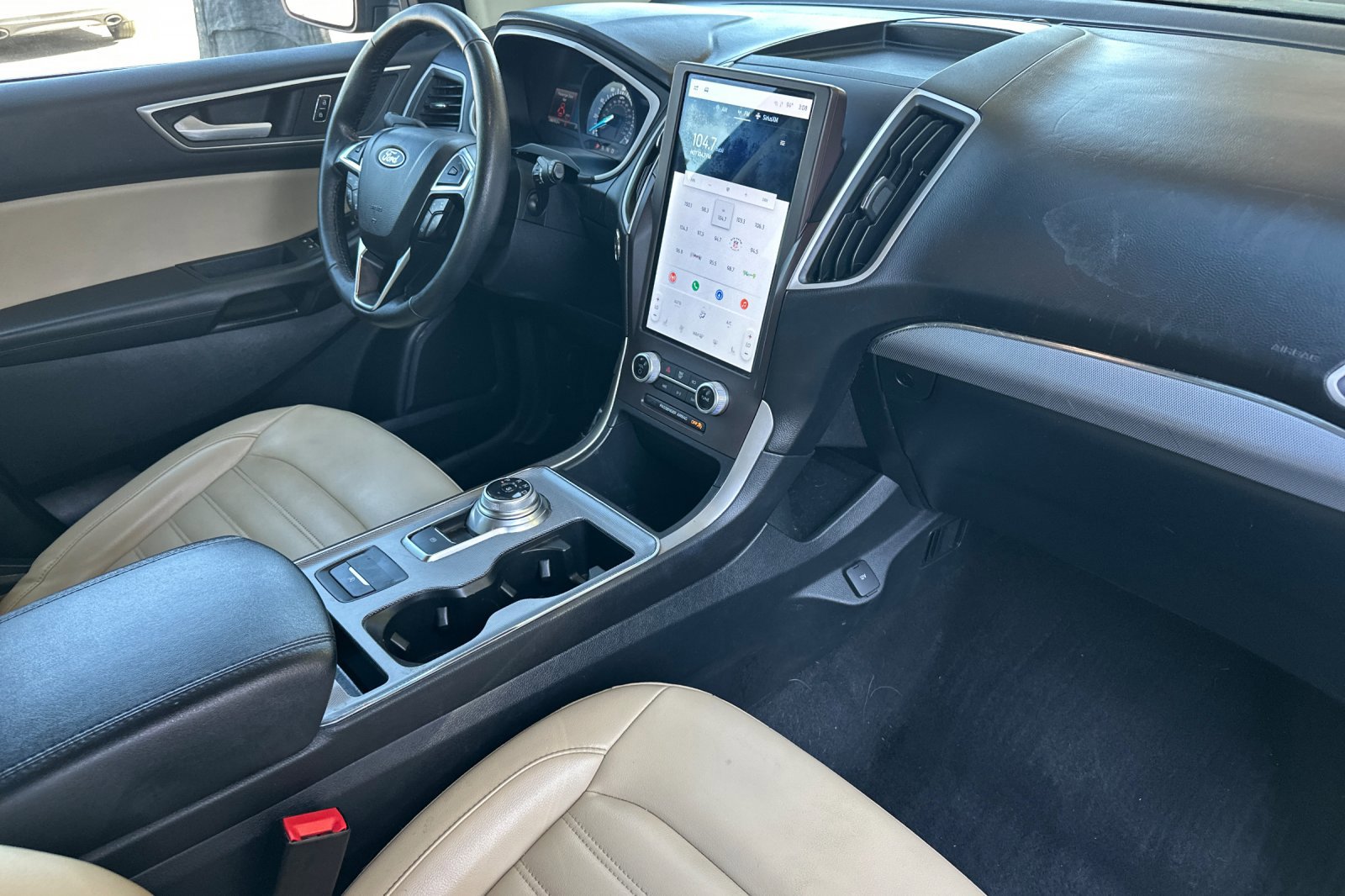 Used 2021 Ford Edge SEL w/ Cargo Accessory Package image 16