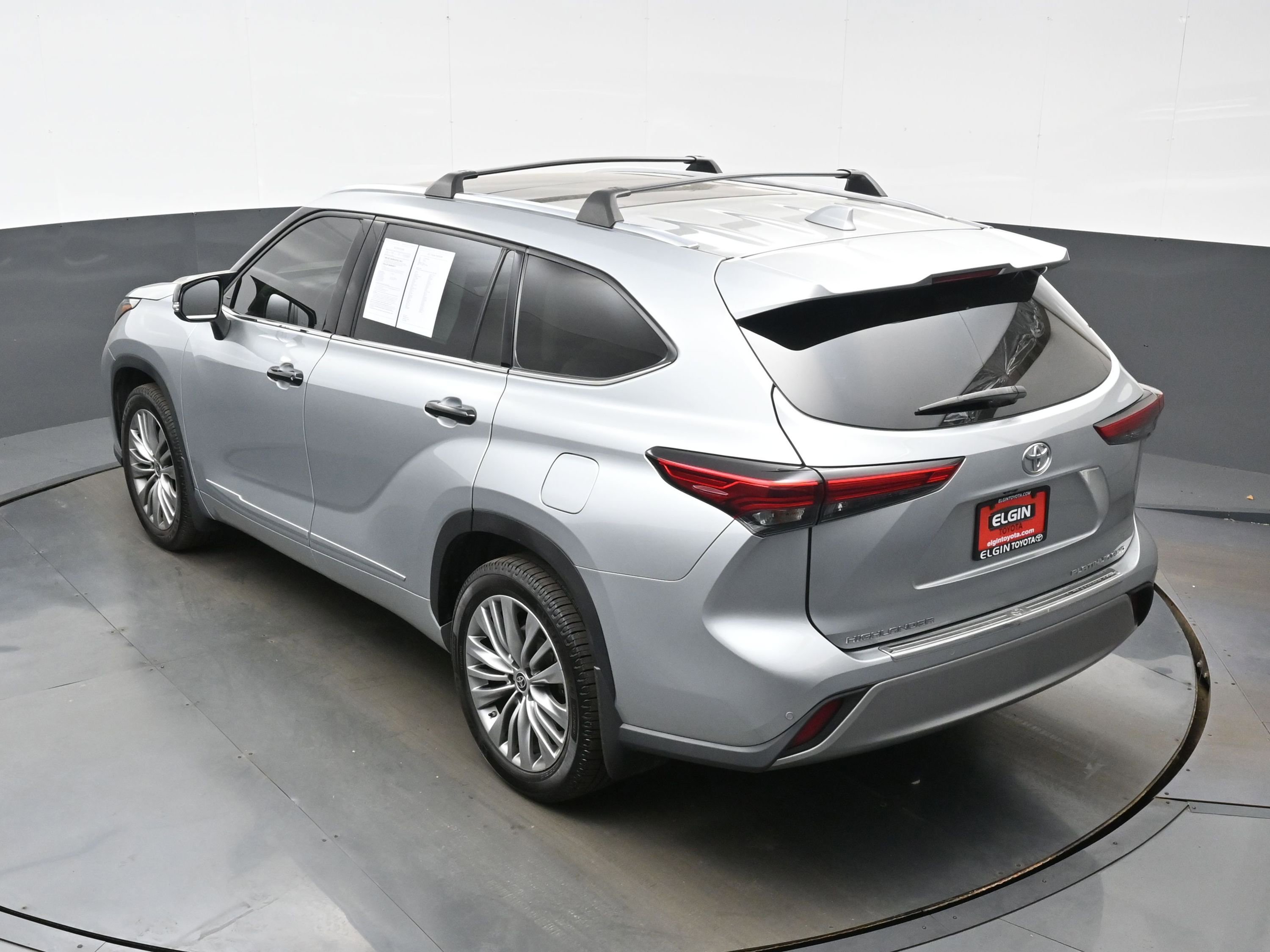 Used 2021 Toyota Highlander Platinum AWD/4WD image 39