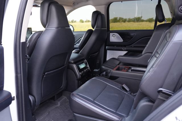 Used 2020 Lincoln Aviator Reserve w/ Equipment Group 202A AWD/4WD image 19