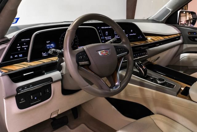 Used 2021 Cadillac Escalade ESV Sport Platinum RWD image 3