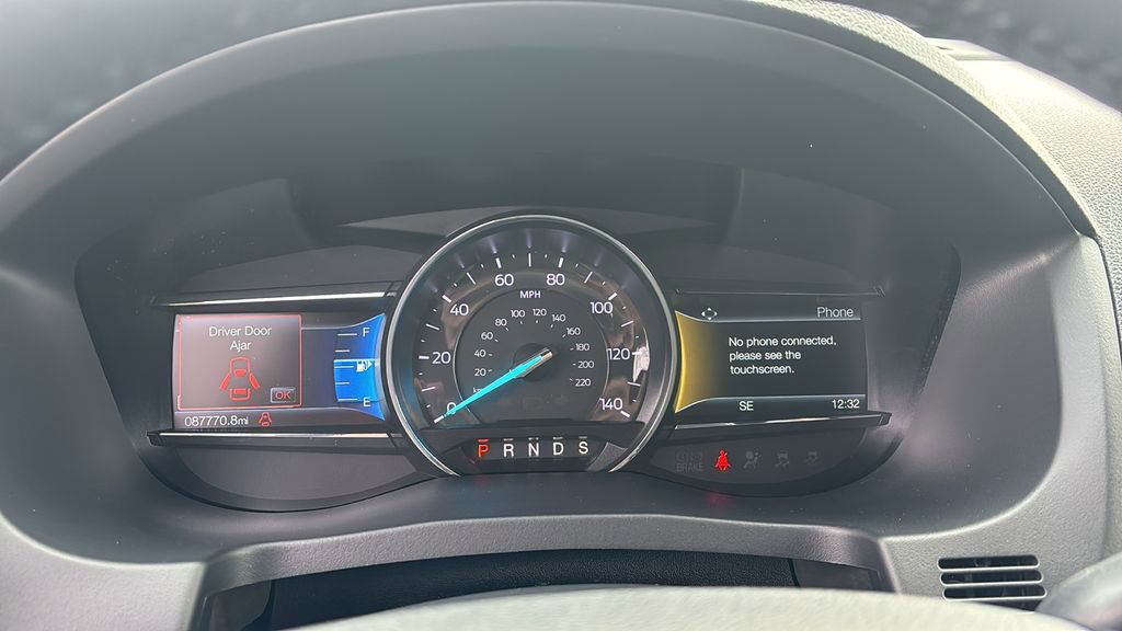 Used 2018 Ford Explorer XLT w/ Equipment Group 202A image 16