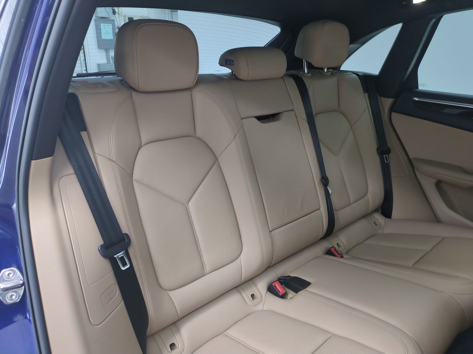 Certified 2023 Porsche Macan image 22