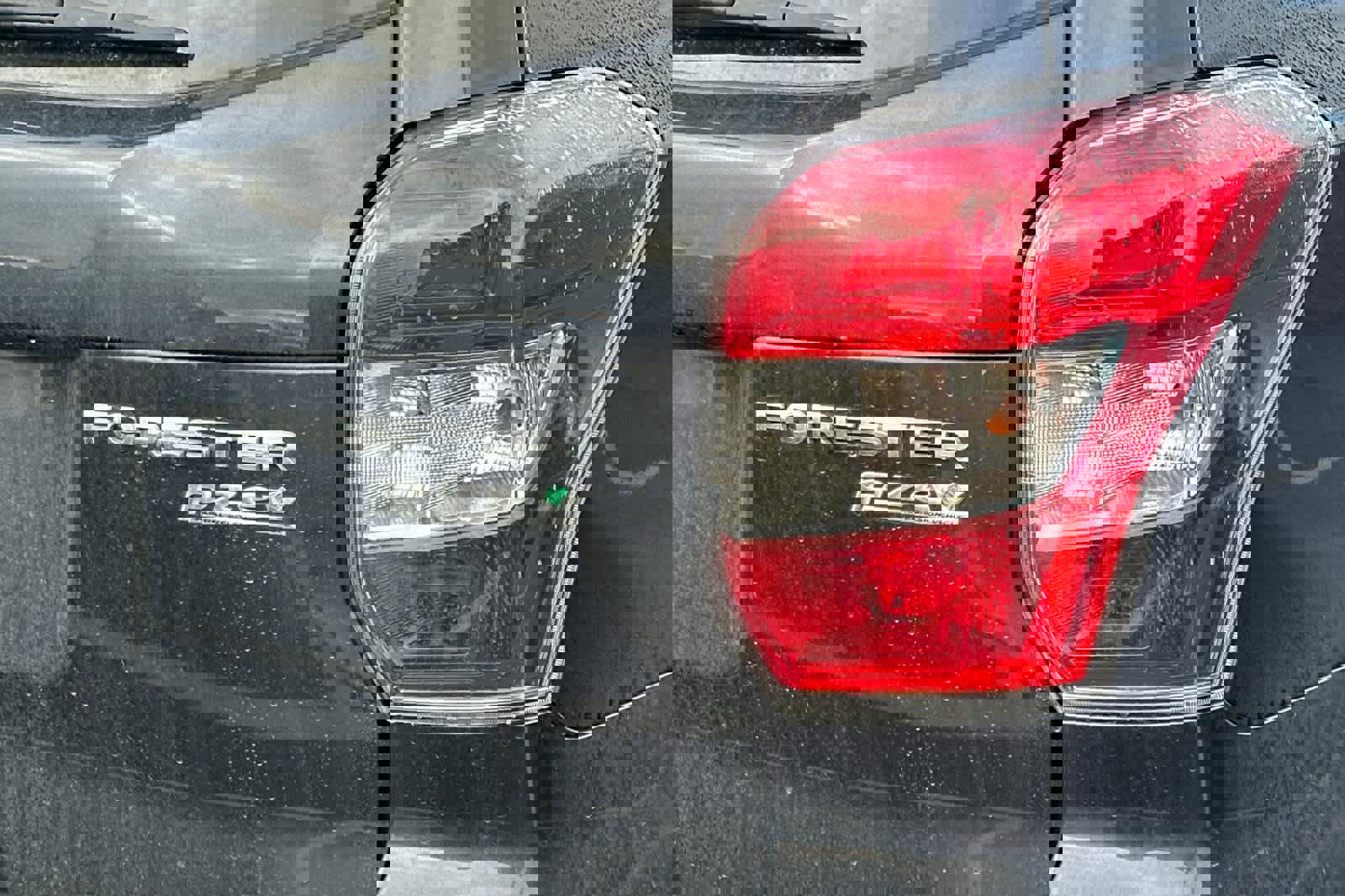 Used 2015 Subaru Forester 2.5i Limited image 7