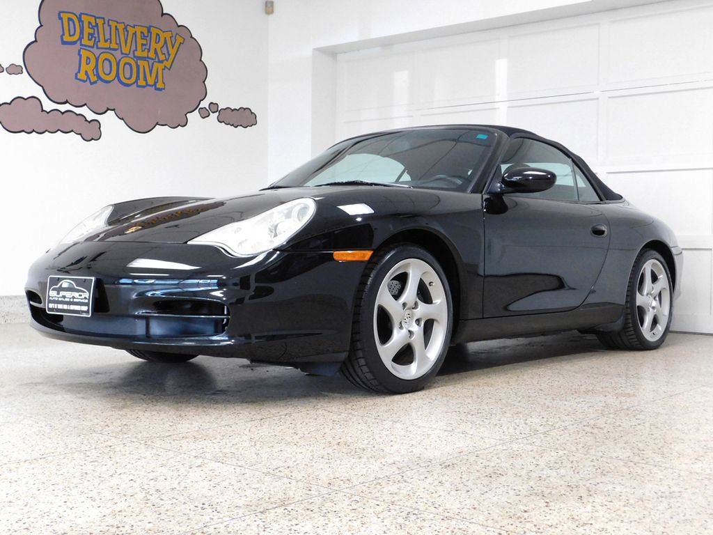 Used 2004 Porsche 911 Carrera RWD image 2