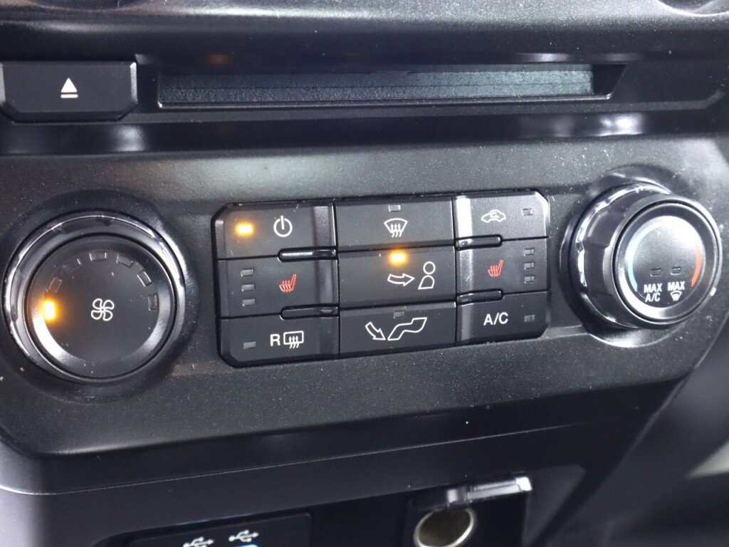 Used 2018 Ford F150 XLT w/ Equipment Group 302A Luxury image 26