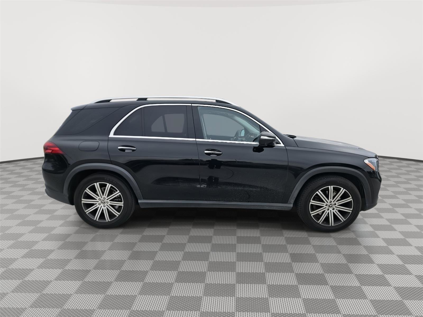 Used 2024 Mercedes-Benz GLE 350 4MATIC image 1