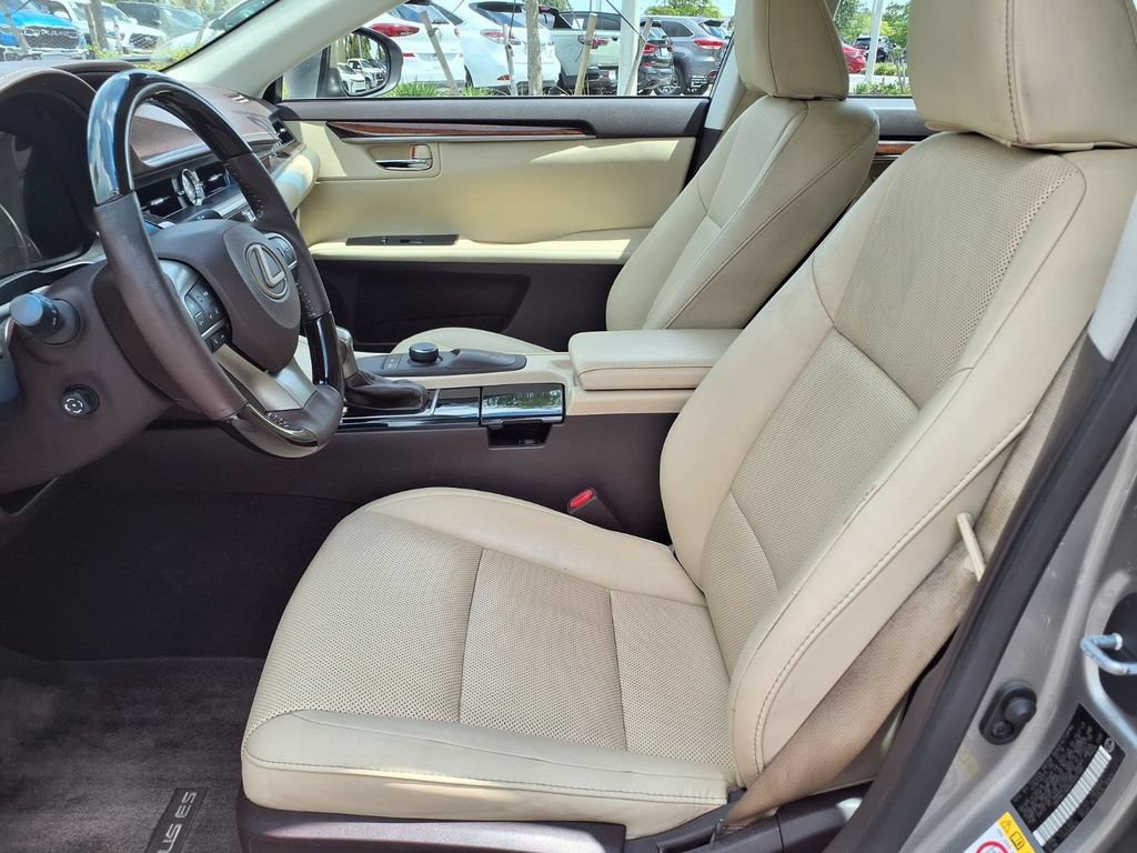 Used 2018 Lexus ES 350 w/ Premier Package FWD image 26