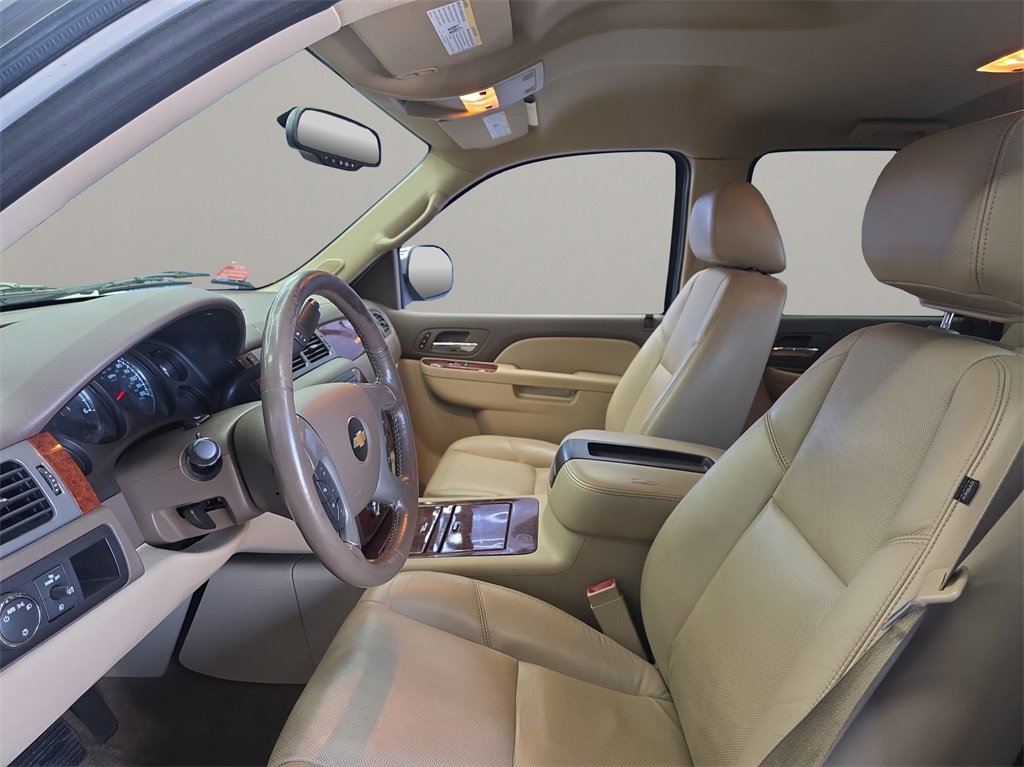 Used 2012 Chevrolet Avalanche LTZ image 9