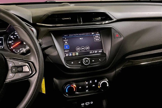 Used 2022 Chevrolet TrailBlazer LS FWD image 30