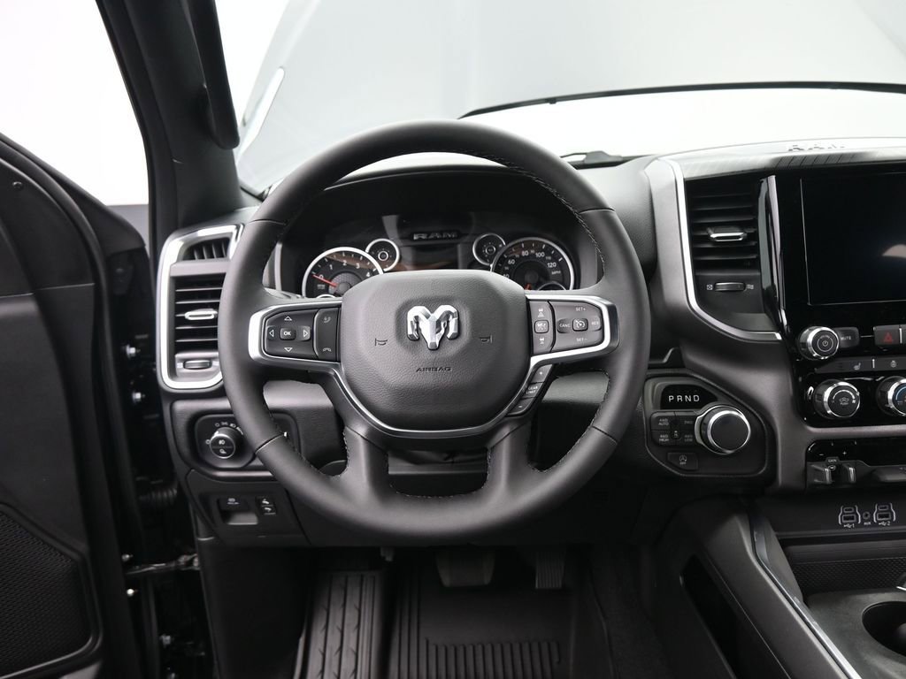 New 2026 RAM 1500 4x4 Crew Cab image 30