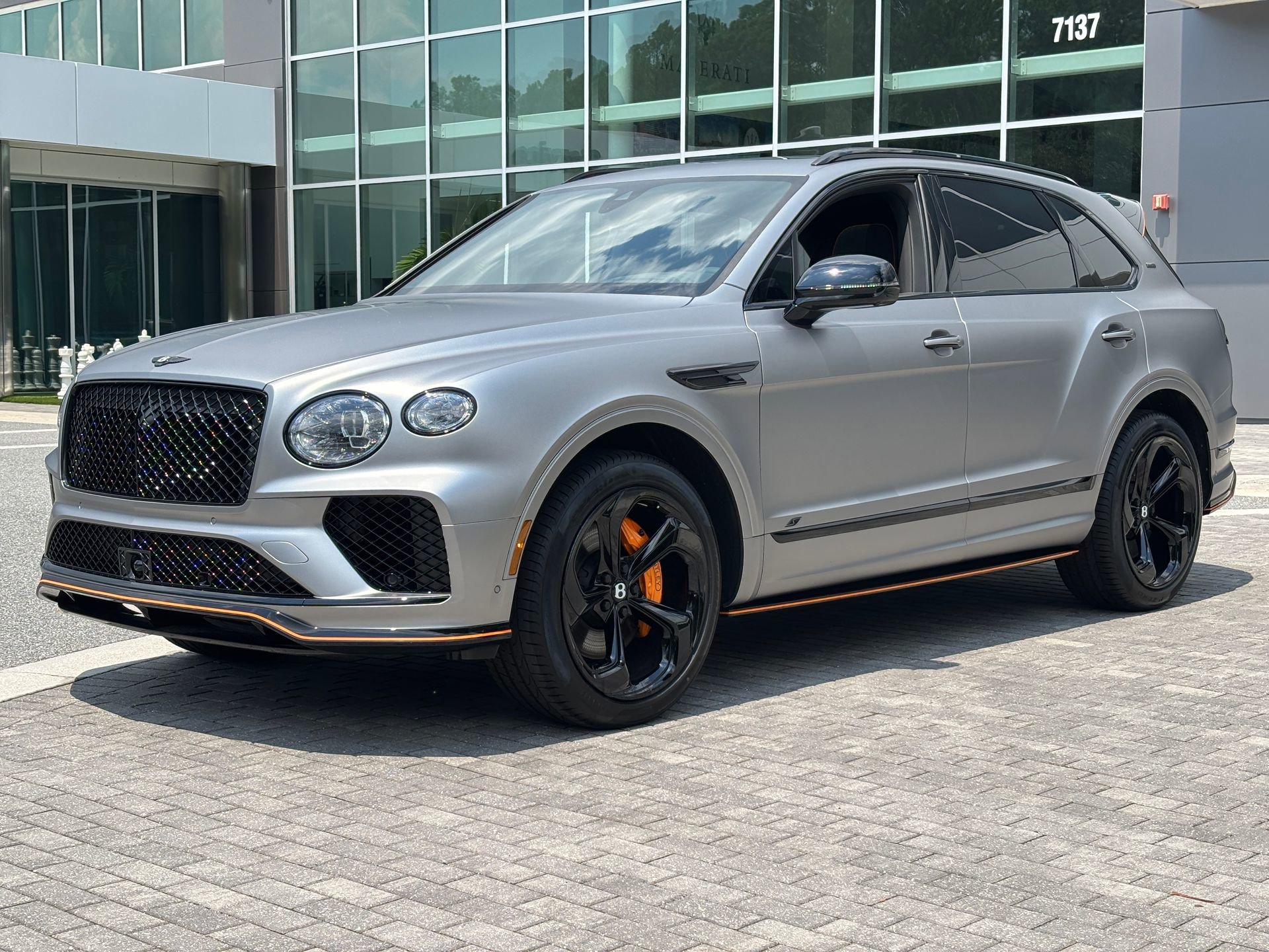 New 2025 Bentley Bentayga image 7
